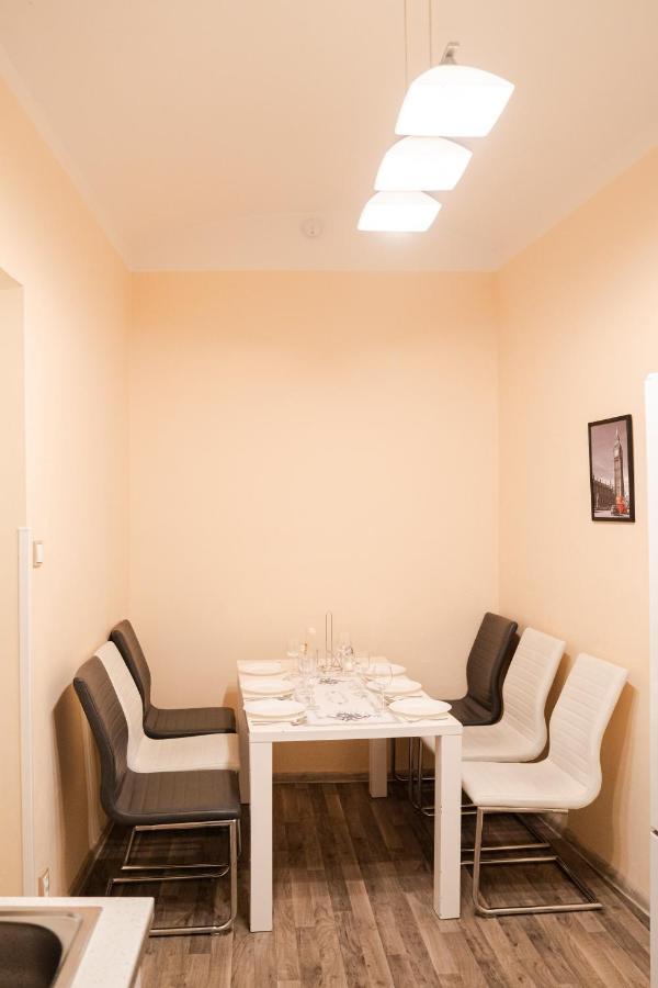 Helen Homestay Vaclavske Namesti Praga Zewnętrze zdjęcie