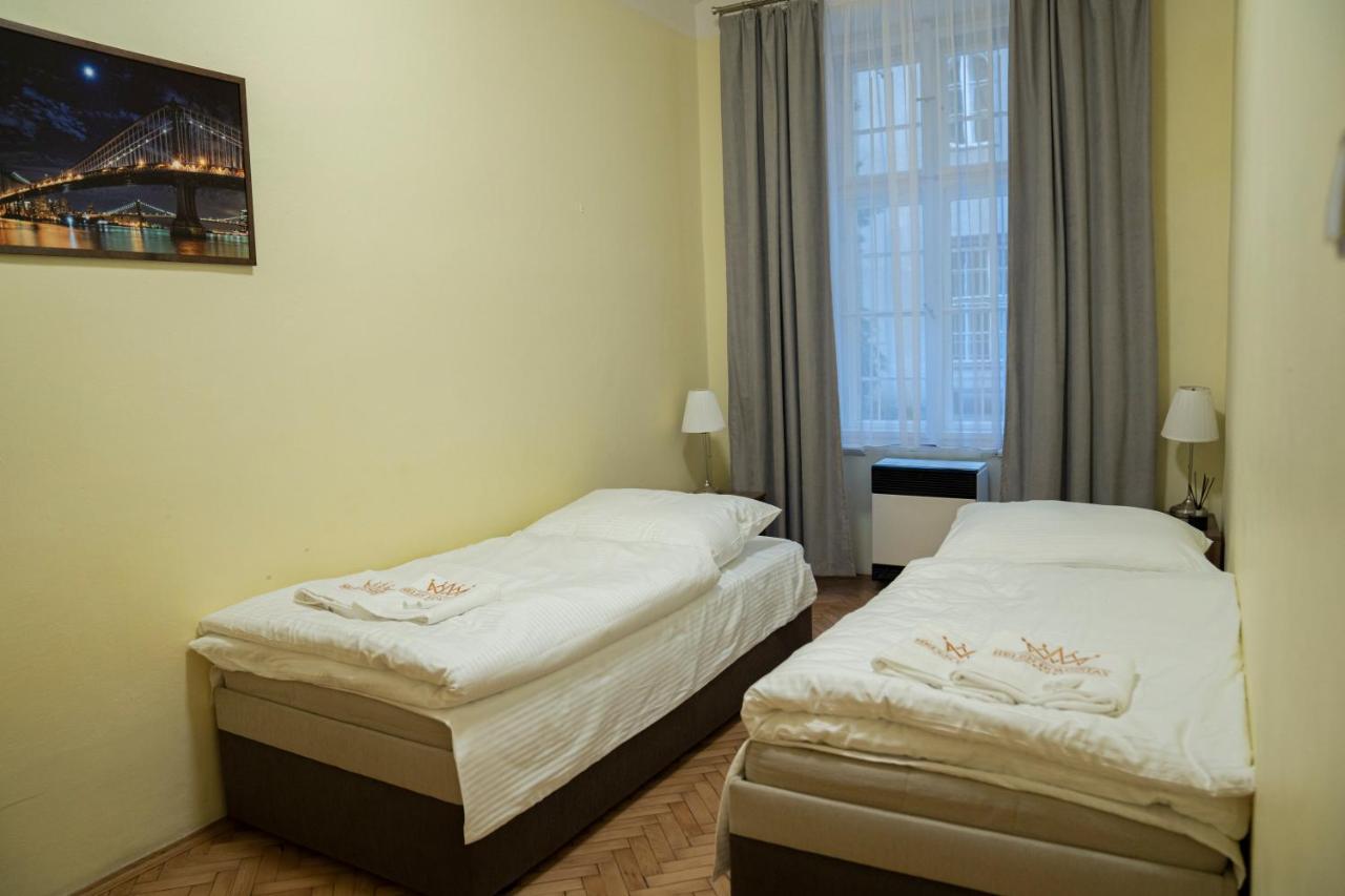 Helen Homestay Vaclavske Namesti Praga Zewnętrze zdjęcie