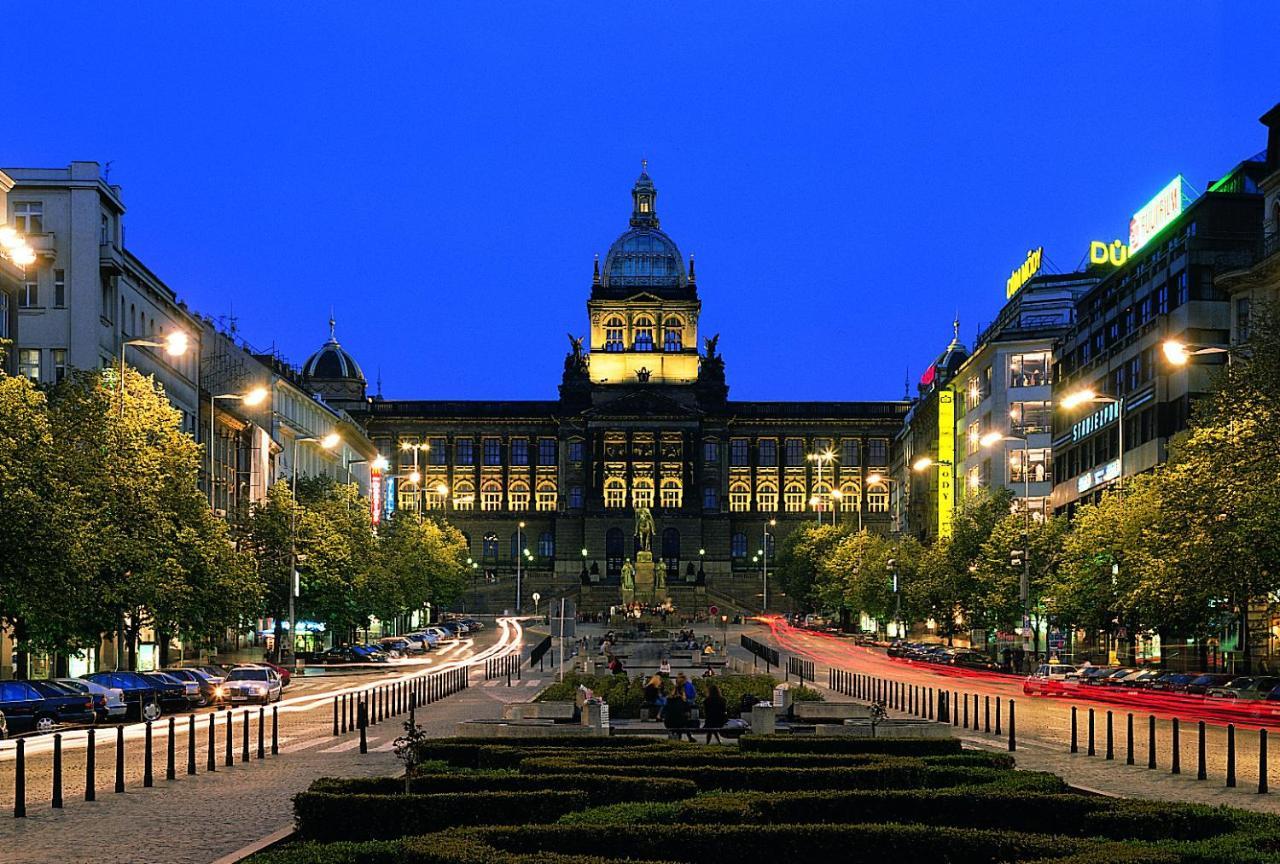 Helen Homestay Vaclavske Namesti Praga Zewnętrze zdjęcie