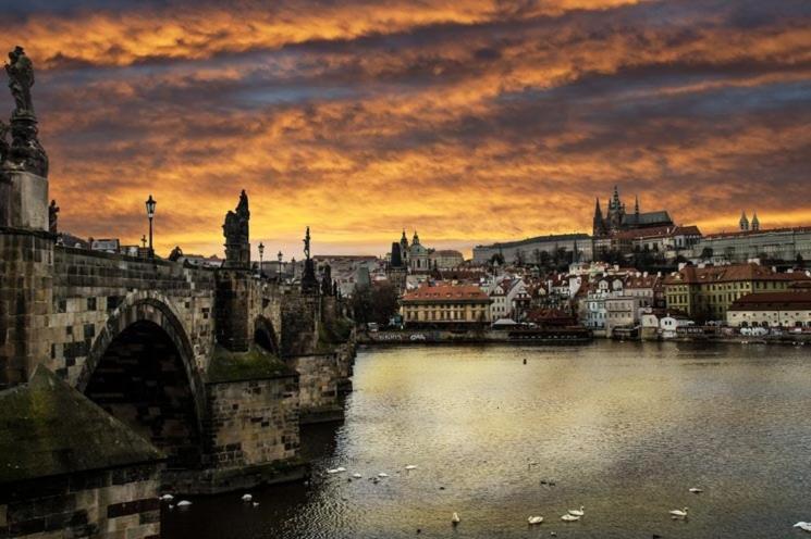 Helen Homestay Vaclavske Namesti Praga Zewnętrze zdjęcie