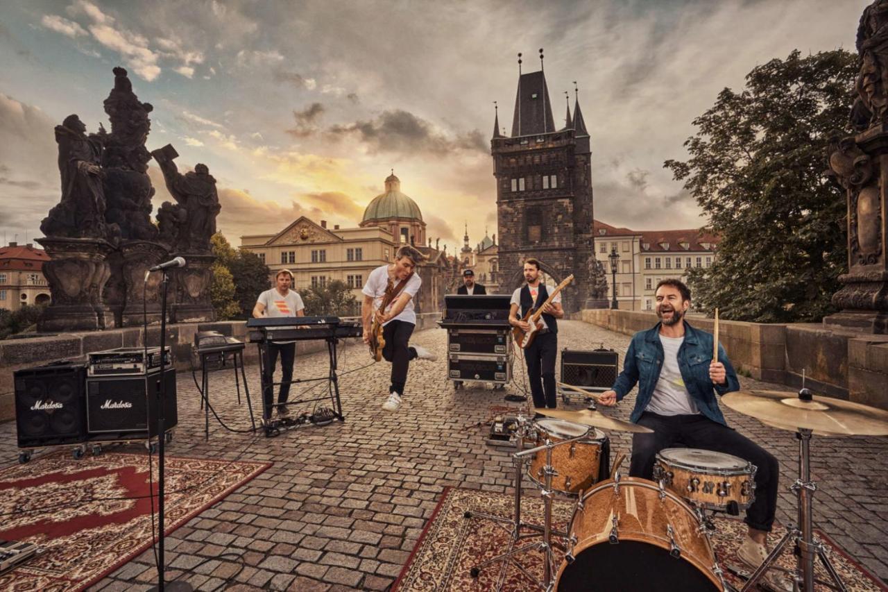 Helen Homestay Vaclavske Namesti Praga Zewnętrze zdjęcie